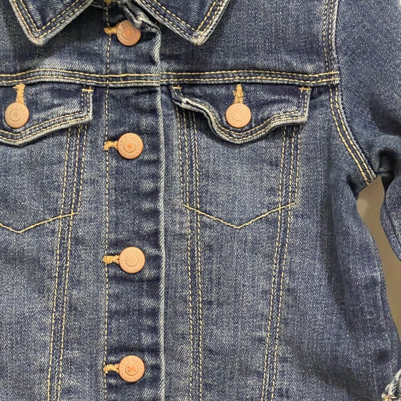 EUC- Dark washed Jean jacket size 2T (UNISEX) - Picture 3 of 4